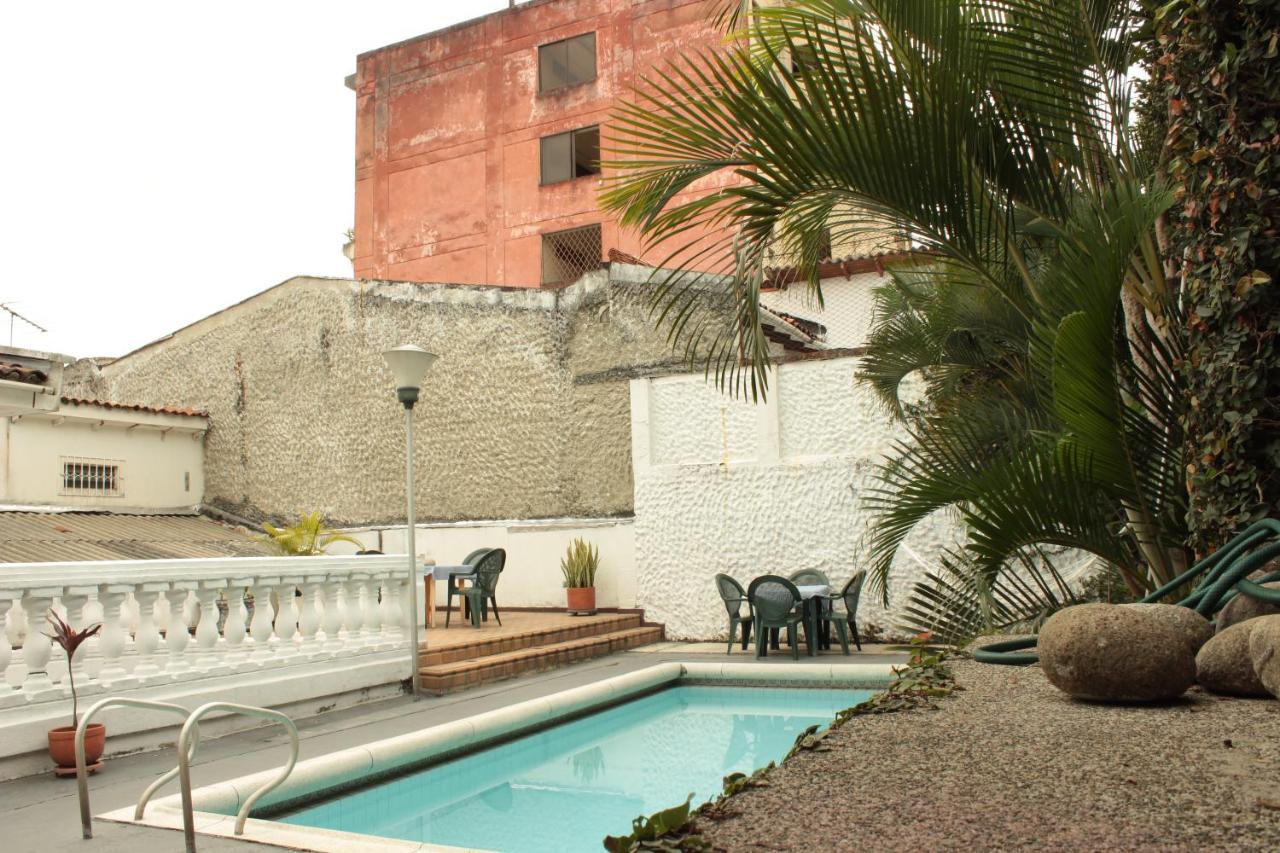 Hostal Coworking Cristales Cali Exterior foto