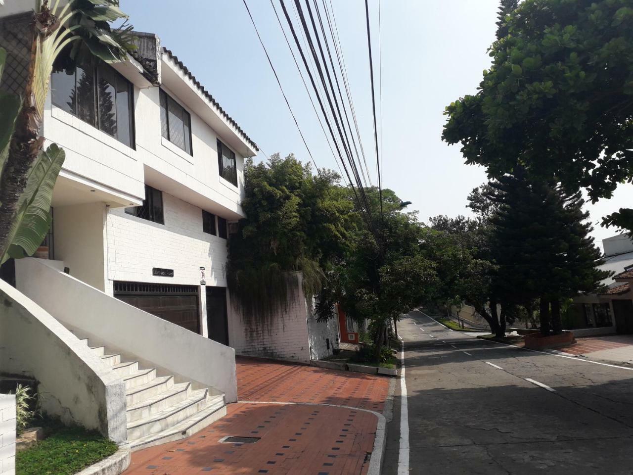 Hostal Coworking Cristales Cali Exterior foto